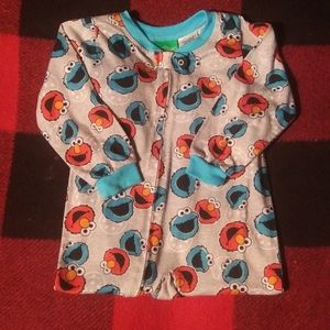 Sesame Street onesie jammie 3T